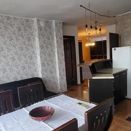 Apartman Unique With Balcony In Old Town