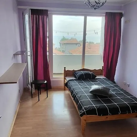 Apartman Unique With Balcony In Old Town *